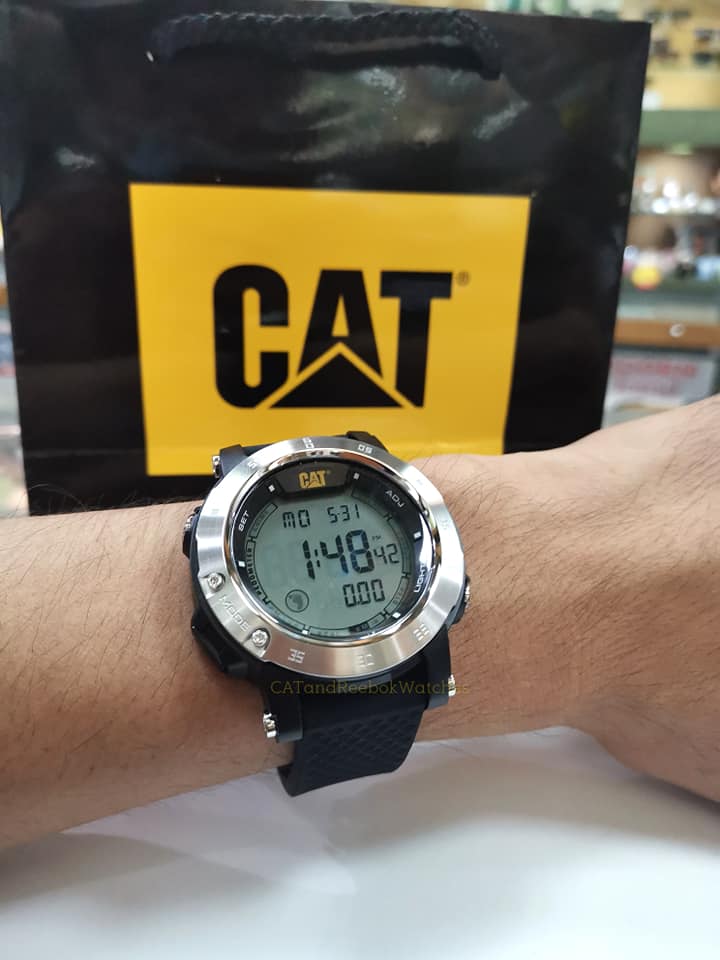 นาฬิกาข้อมือดิจิตอลของแท้ยี่ห้อ CAT รุ่น TREAD