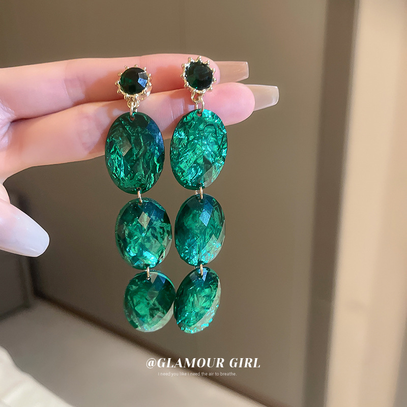 Pretty long lady earrings