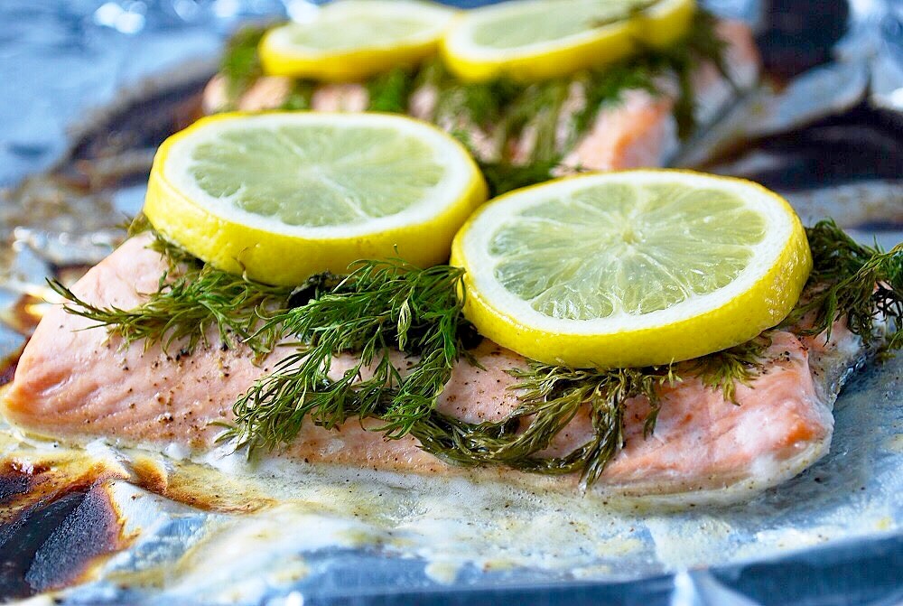 Colman's Season & Shake Lemon & Dill Salmon Family Seasoning Mix โคลแมน