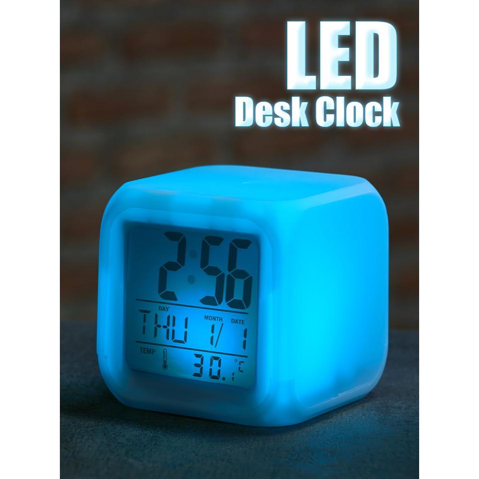 นาฬิกาตั้งโต๊ะดิจิตอลพร้อมไฟ LED นาฬิกาปลุก วัดอุณหภูมิได้ นาฬิกาปลุกดิจิตอล เปลี่ยนสีไฟได้ LED Desk Clock
