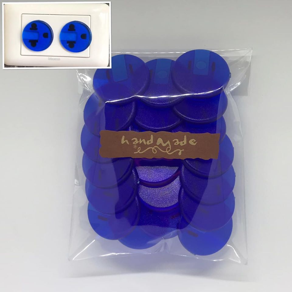 H.M.B. Plug 10 Pcs. ที่อุดรูปลั๊กไฟ Handmade®️ BlueColor ฝาครอบรูปลั๊กไฟ รุ่น-สีน้ำเงินใส-  10,20,3040,50 Pcs. !! Outlet Plug !!  สีวัสดุ สีน้ำเงิน Blue color 20 ชิ้น ( 20 Pcs. )