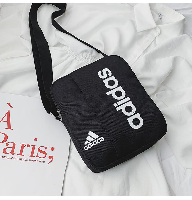 Adidas Bag กระเป๋าแฟชั่น Adidas Shoulder diagonal Bag สี ดำ สี ดำ
