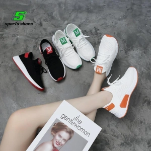 สินค้า 【Sports Shoes Store】แฟชั่นใหม่เกาหลีลำลองทุกคู่สีลูกกวาดบินเข็มรองเท้าลำลองที่มีน้ำหนักเบาและสะดวกสบาย