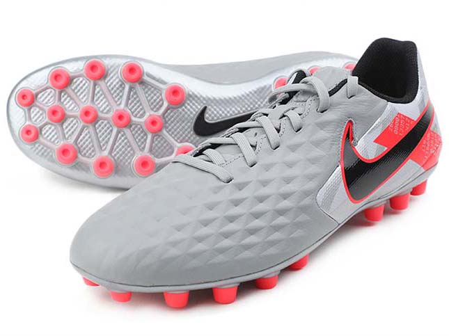 Mad Men ของแท้ Nike LEGEND ตํานาน 8 ช่วงกลางสะเก็ดเงิน AG เล็บสั้นเทียมรองเท้าฟุตบอลหญ้า AT6012