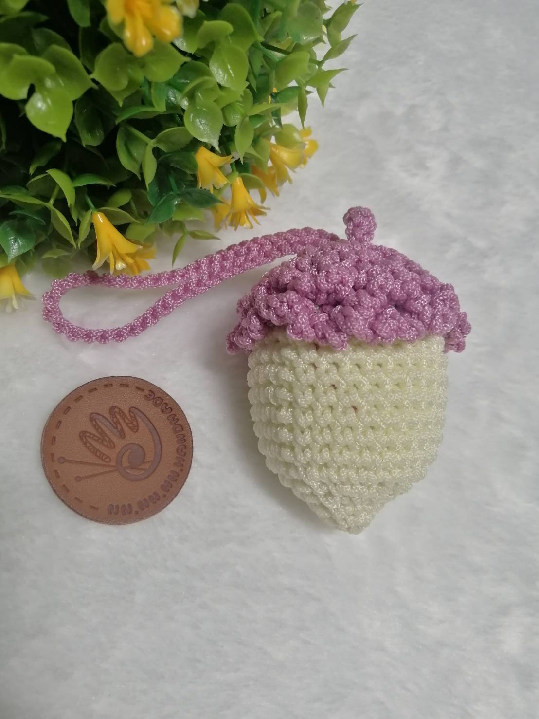 nn-acorn-keychain-over-size