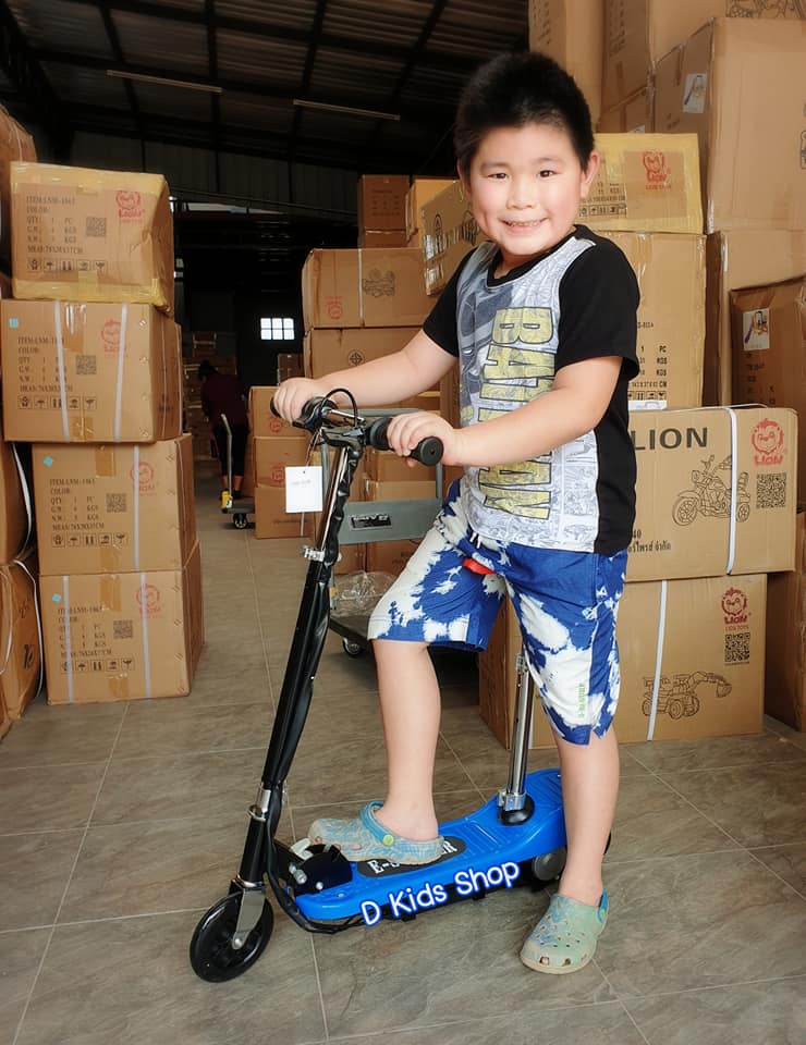 Smile Kids สกู๊ตเตอร์ไฟฟ้า   สกูตเตอร์ไฟฟ้า Electric scooters ขับคล่องแคล่ว No.2036