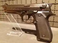 ภาพขนาดย่อของภาพหน้าปกสินค้าBlank แบลงค์กัน M92 fs ปืนสุดคลาสสิคยุค 90 หรือที่เรียกขานกันว่า ปืนพระเอก ต้นตำรับจากอิตาลี สีรมดำด้าน สวย ดุ ดิบ คลาสสิค Made in Italy จากร้าน Trust Blue Fox บน Lazada ภาพที่ 2