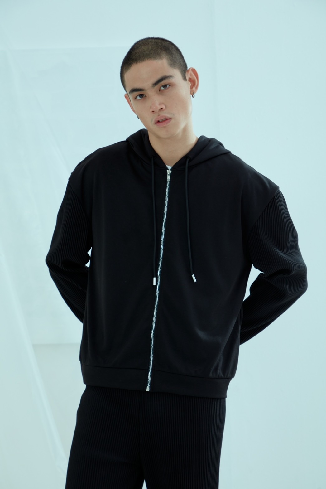 Parrot To Go PTG611JBK Black Jacket with Pleat Detail MEN