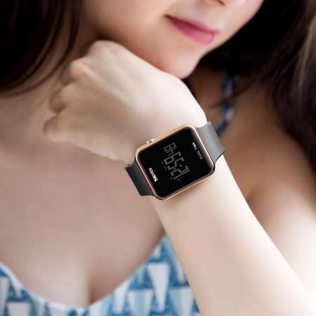 ซื้อ 1 แถม 1 (ของแท้ 100% ตั้งเวลาไทยให้ ส่งเร็ว ) SKMEI นาฬิกาข้อมือ ใส่ได้ทั้งชายหญิง จับเวลา ตั้งปลุก กันน้ำ สายเรซิ่น SK-1271 จาก ร้าน NINE FACE