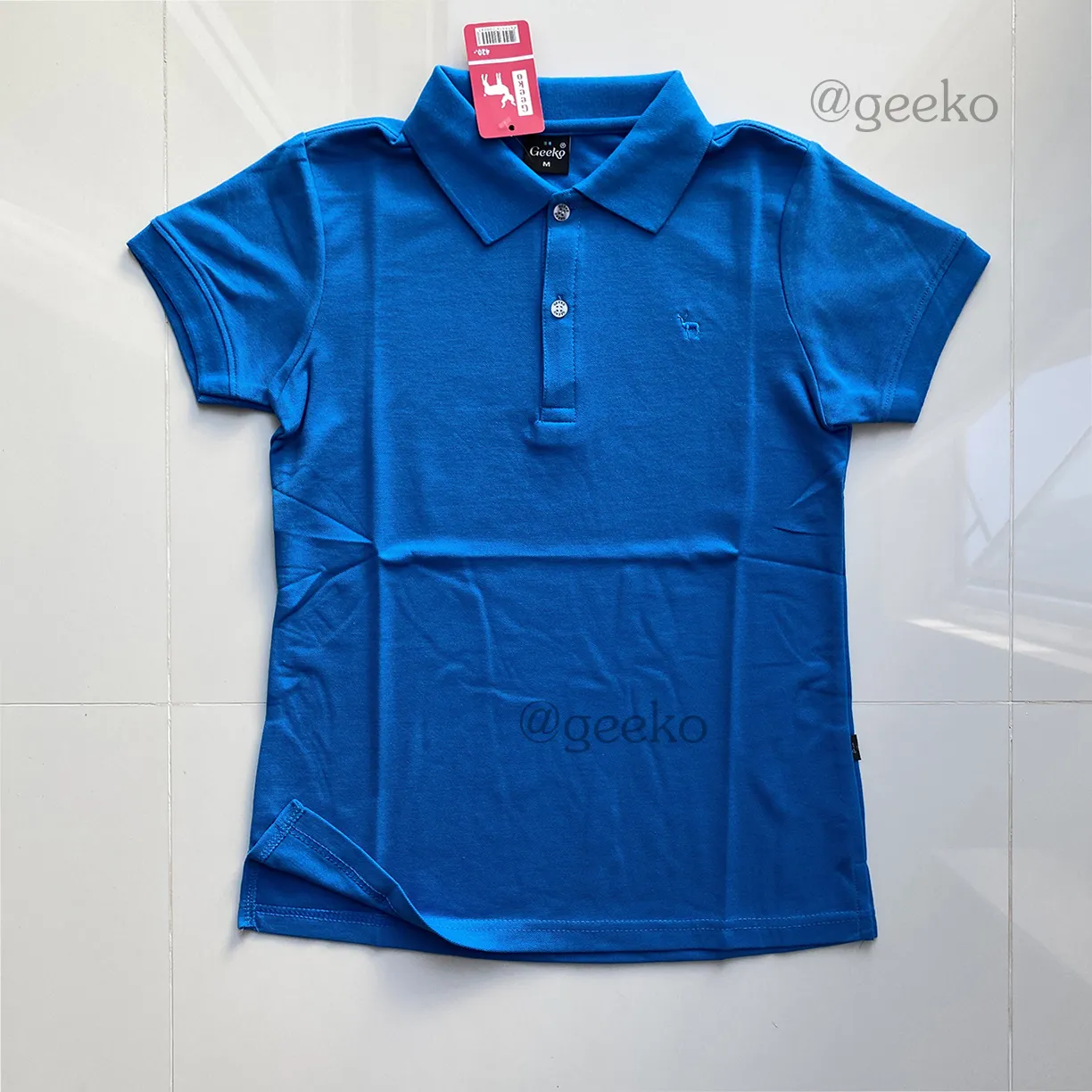 Polo women เสื้อโปโลผู้หญิง สีฟ้าเข้ม เป็นทรงเข้ารูป ลูกค้า 99% ได้รับของแล้วสั่งซื้อซ้ำอีก มีบริการเก็บเงินปลายทาง ผ้าดี เนื้อนิ่ม ด้วยผ้า TC เกรดดี ไม่ย้วย ไม่หด ผ้ารีดเรียบง่าย ระบายอากาศได้ดี ใส่สบาย ไม่ระคายผิว ซักแล้วไม่เป็นขน