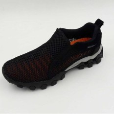 Aquatwo Shoes รุ่น S957 รองเท้าลุยน้ำ แห้งไว จะใส่เดินเล่น ในวันสบายๆ หรือ ใส่เดินป่า ก็เท่ห์ไม่ซ้ำใคร (สีดำ)