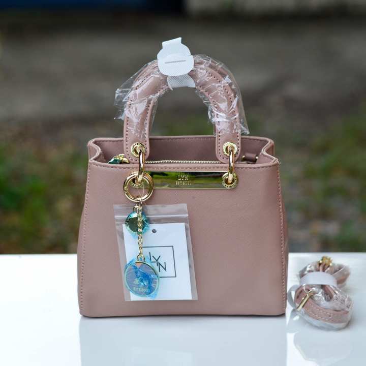 LYN ATHENA S BAG 2017