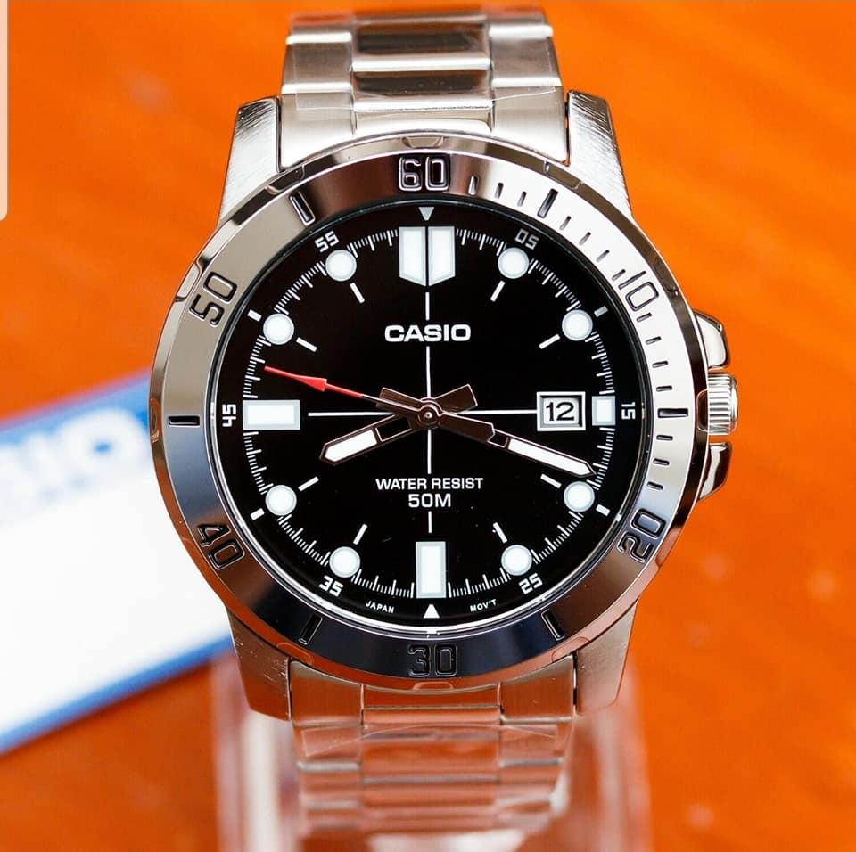 นาฬิกา Casio รุ่น MTP-VD01D-1E  นาฬิกาข้อมือผู้ชายสายแสตนเลส หน้าปัดดำ - มั่นใจ ของแท้ 100% รับประกันสินค้า 1 ปีเต็ม (ส่งฟรี เก็บเงินปลายทาง)