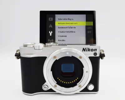 Nikon 1 J5 Vlogger Digital Wi-Fi NFC Camera Black Silver Body, ตัวกล้อง 4K Video, vlog,