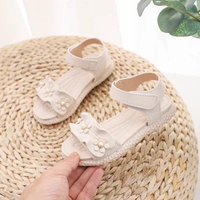 [Ready Stock]Girls Sandals Summer New Soft Bottom Princess Style Children's Casual Pearl Girl Korean Sandals Tide