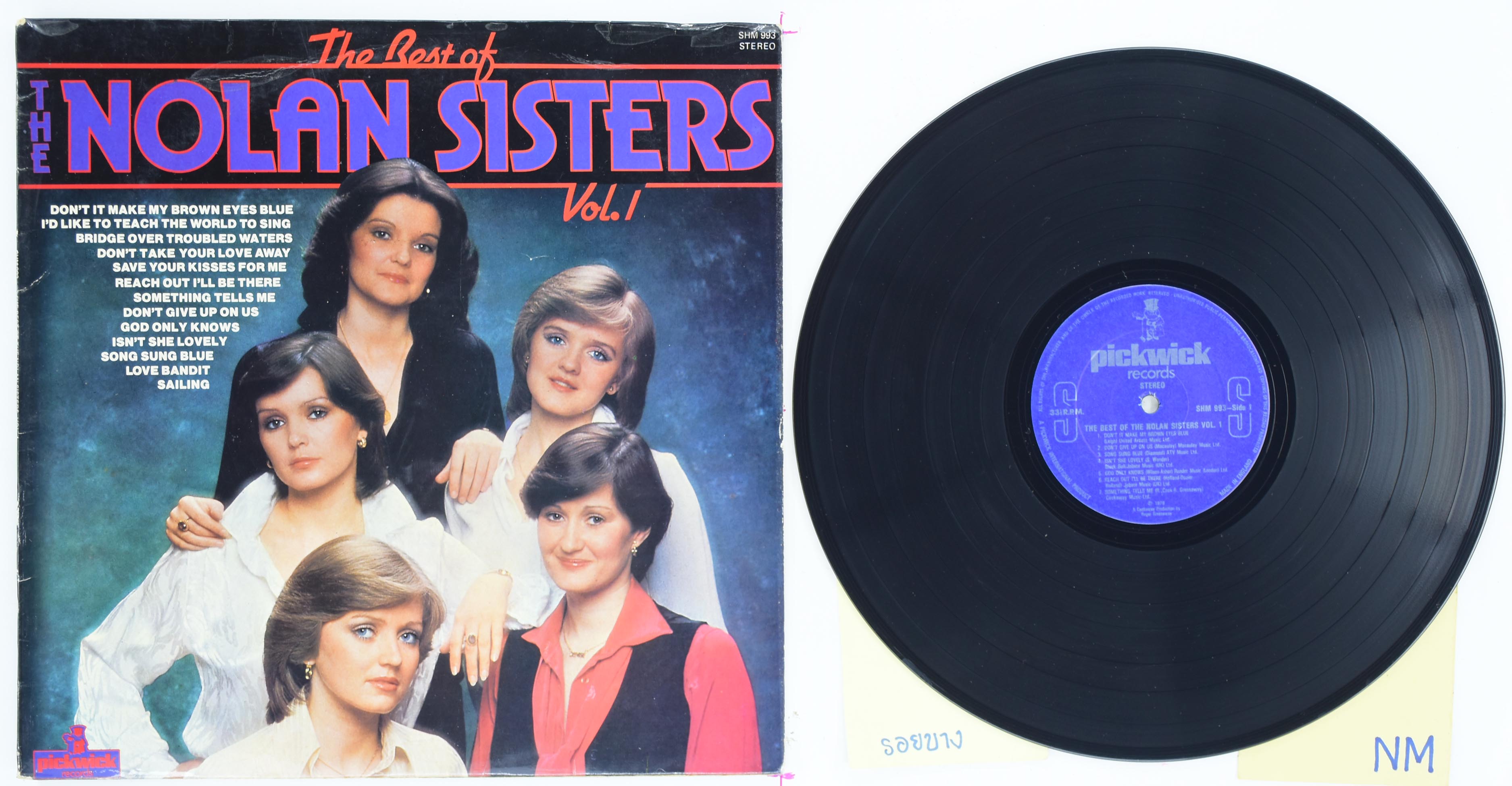 1 แผ่นเสียง 12นิ้ว N82 NOLAN SISTERS แผ่น VG+ ริ้วรอยบาง เสียงรบกวนมีเล็กน้อย ไม่มีรอยลึก ปกสวย มีตำหนิขอบหรือมีนิดหน่อย ขอบไม่ขาด สันไม่ทะลุ