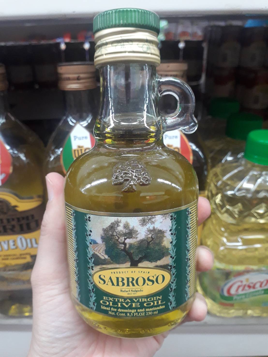 Sabroso Extra Virgin Olive Oil /ซาโบรโซ เอ็กซ์ตร้า เวอร์จิ้น โอลีฟ ออยล์ (น้ำมันมะกอกธรรมชาติไม่ผ่านกรรมวิธี 100%) ขนาด 250 มล.