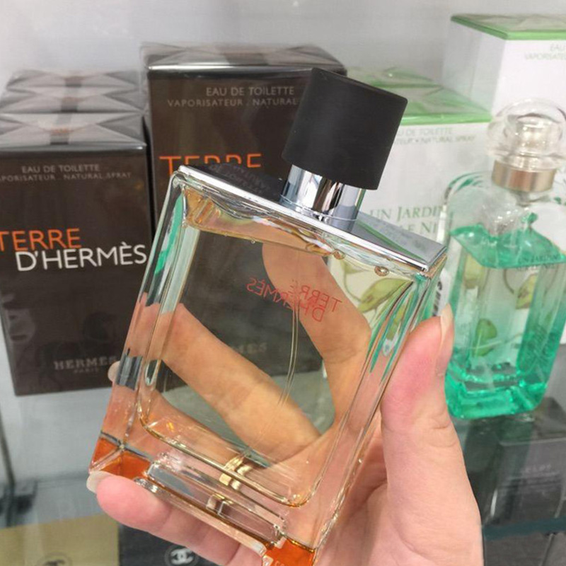 น้ำหอม ของแท้ นำ้หอม น้ำหอมผู้ชาย กลิ่นหอมอ่อน Hermes Terre Dhermes Eau De Toilette Edt Spray 4172