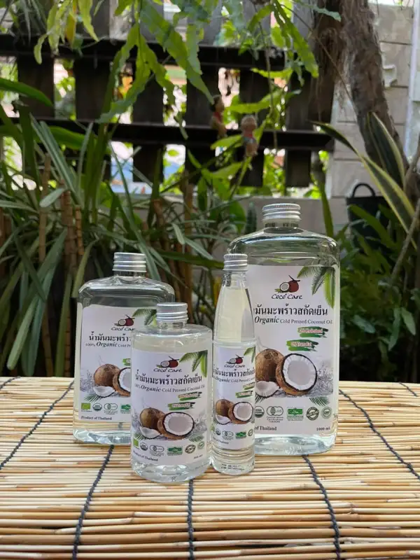 ภาพสินค้าCoco'Care น้ำมันมะพร้าวสกัดเย็น ออร์แกนิก 100% Organic Cold Pressed Coconut Oil (ทานง่าย กลิ่นหอม บำรุงผิว เช็ดเครื่องสำอาง) 500ml จากร้าน sandy-shop บน Lazada ภาพที่ 3