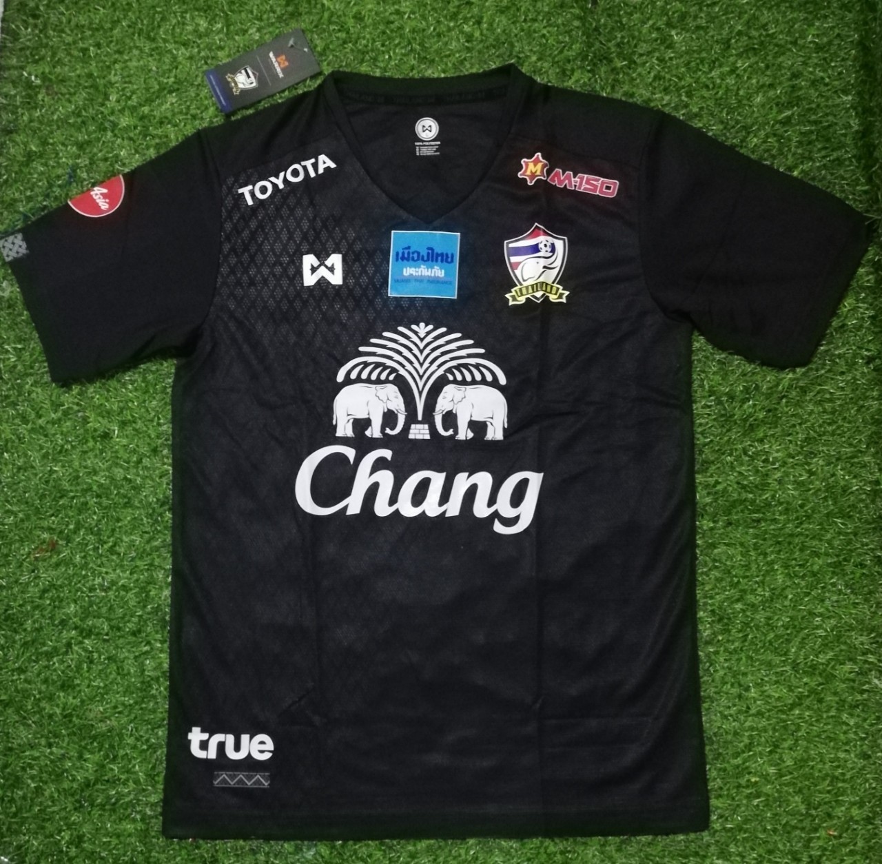 Warrix ของแท้ เสื้อฟุตบอล เสื้อ ซ้อม ทีมชาติไทย ช้างศึก สีดำ สวยงามน่าสะสม เสื้อกีฬา ของใหม่ ฟูลสปอนเซอร์