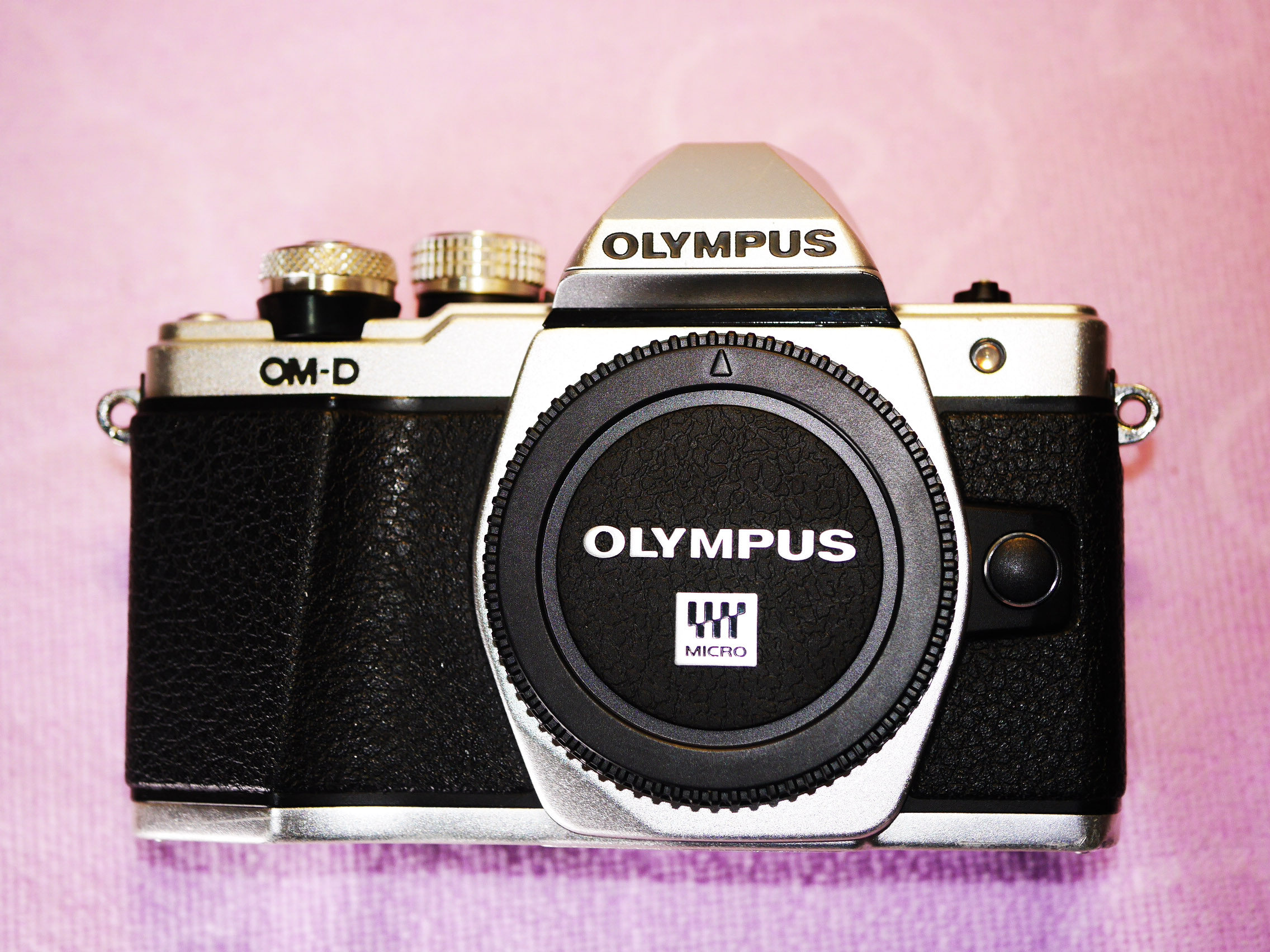 OLYMPUS EM10 Mark II - MixASale