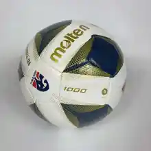 ภาพขนาดย่อของภาพหน้าปกสินค้าลูกฟุตบอล ลูกบอล molten F5A1000-TH/TL1 ลูกฟุตบอลหนังเย็บ เบอร์5 ลาย FA THAILAND ตระกูล F5A1000 จากร้าน ThaiBasShop บน Lazada