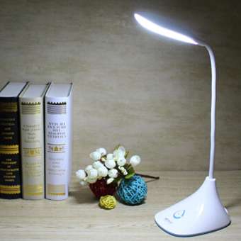 โคมไฟตั้งโต๊ะ ชาร์จ ปรับความสูง สว่าง ใช้งานง่าย KM-6695 EyeS Protection Lamp Solarz