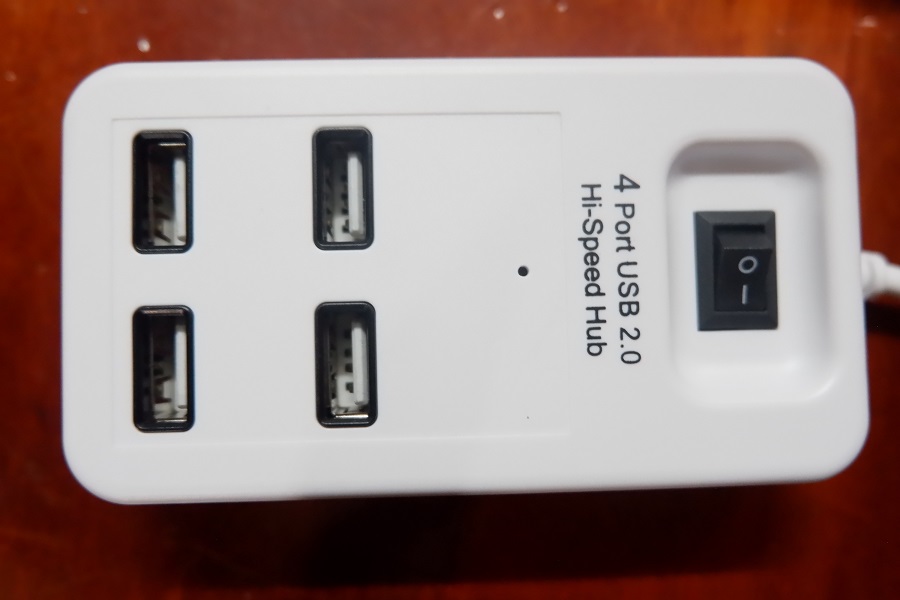 USB 2.0 HUB 4Port พร้อมสวิตซ์ สี ขาว สี ขาว