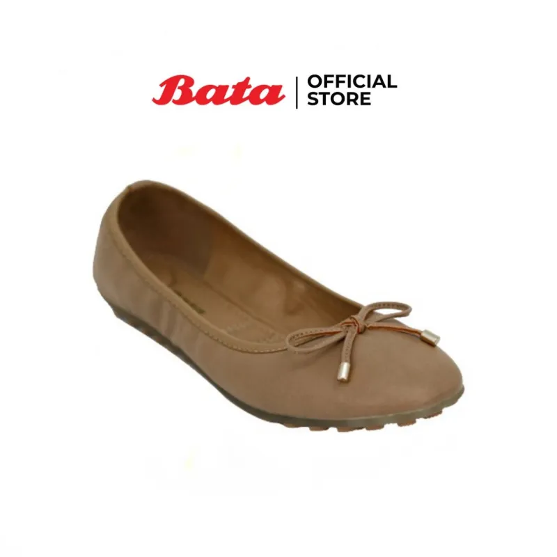 ภาพหน้าปกสินค้า* *ฺ Bata LADIES'CASUAL รองเท้าลำลองแฟชั่นสตรี BALLARINA แบบสวม สีเบจ รหัส 5514282 / สีดำ รหัส 5516282 Ladiesflat Fashion จากร้าน Bata บน Lazada
