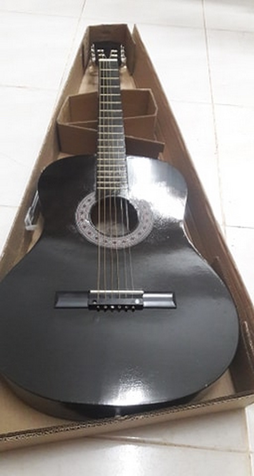 กีตาร์โปร่ง กีต้าโปร่ง กีต้าร์ Acoustic Guitar สำหรับมือใหม่ 38 นิ้ว สีดำ