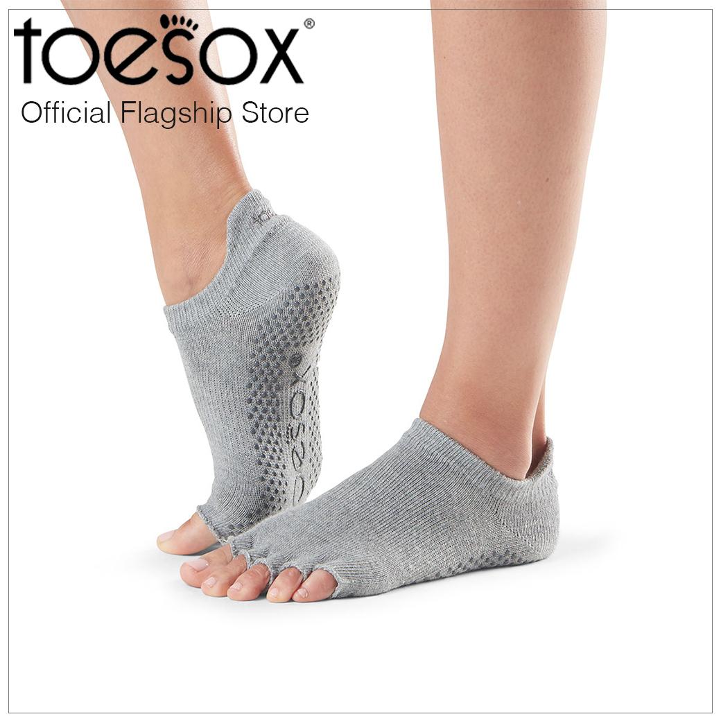 ToeSox โทซอคส์ ถุงเท้ากันลื่นแยกนิ้ว รุ่น Low Rise เปิดนิ้วเท้า แบบสีพื้น ชุดที่2