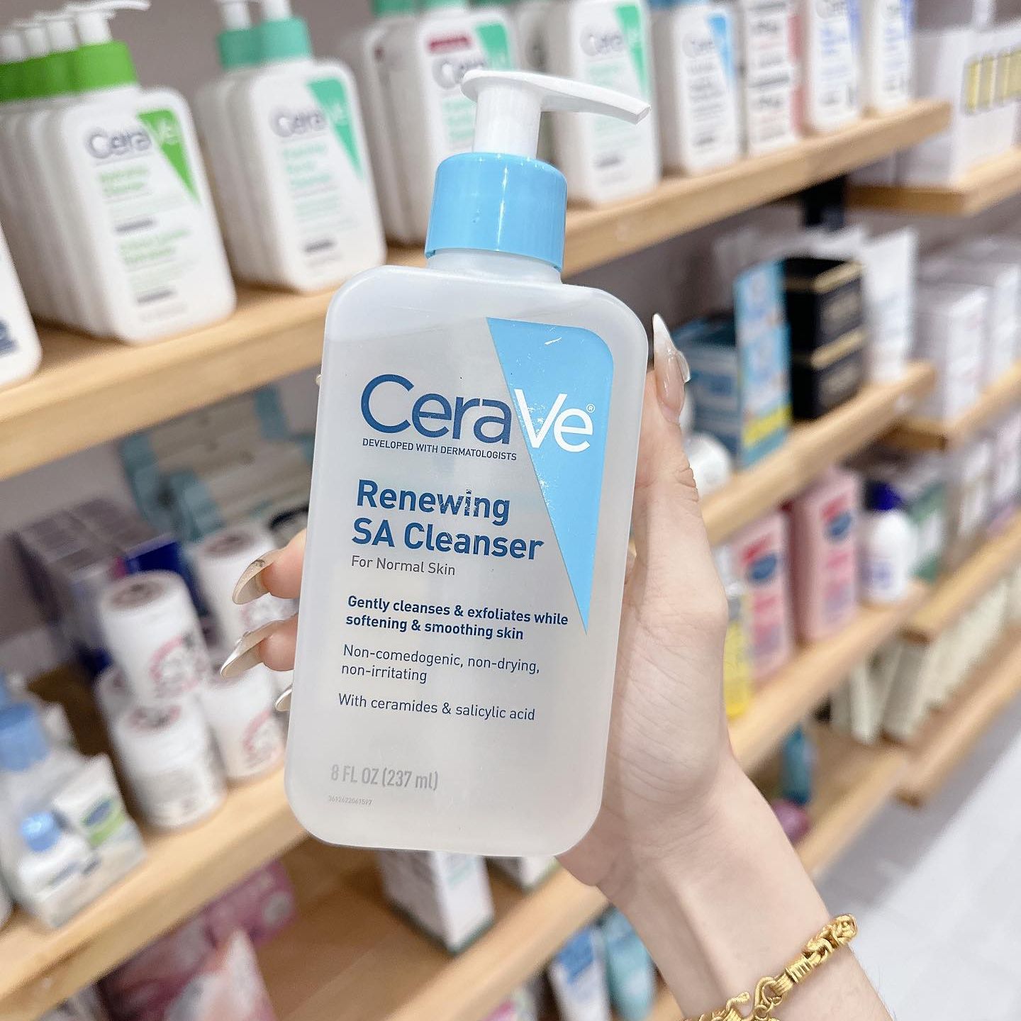 Cerave Renewing SA Cleanser With Vitamin D 237ml For Rough And Bumpy cerave-renewing-sa-cleanser-with-vitamin-d-237ml-for-rough-and-bumpy