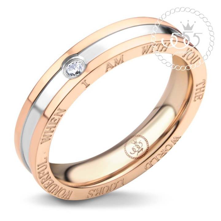 555jewelry แหวนดีไซน์เรียบ สี พิ้งโกลด์/สตีลเงิน รุ่น MNC-R743-C - แหวนเรียบ แหวนผู้หญิง สแตนเลสสตีล แหวนคู่แหวนผู้หญิง แหวนคู่ แหวนคู่รัก เครื่องประดับ แหวนผู้ชาย แหวนแฟชั่น