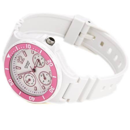 Casio Standard นาฬิกาข้อมือผู้หญิง สายเรซิ่น  - รุ่น RW-250H-4A