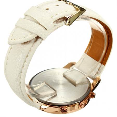 Geneva Watch นาฬิกาข้อมือแฟชั่นผู้หญิง สายหนัง สีขาว รุ่น WM0009