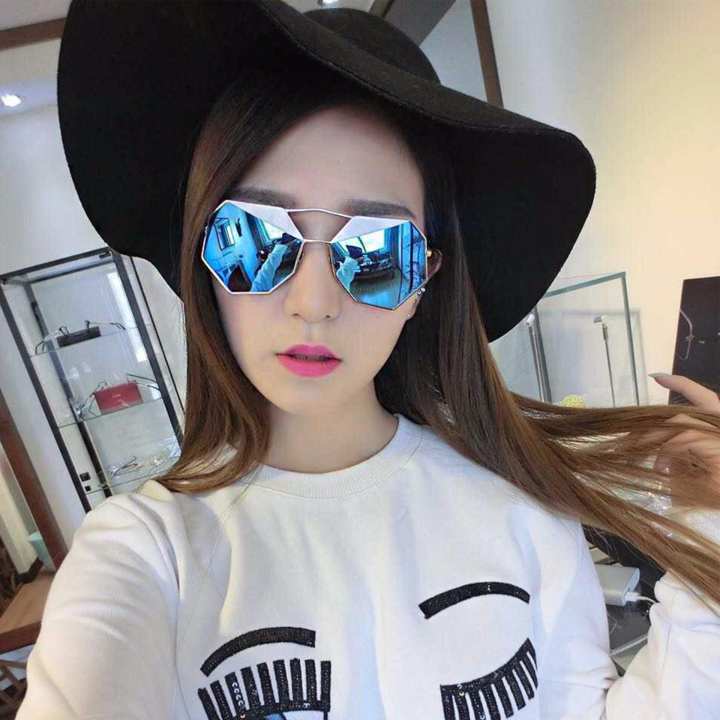 LUNAR แว่นตา แว่นกันแดดผู้หญิง แว่นกันแดดผู้ชาย กรอบแว่นวินเทจ แว่นกันแดดแฟชั่น เลนส์ปรอทแว่นตา แว่น แว่นกันแดดผู้หญิง แว่นตาแฟชั่น แว่นตาเกาหลี (G0028-sky)