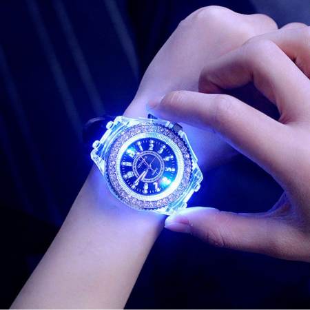 YBC ผู้หญิงไฟ LED ส่องสว่างซิลิโคนแฟชั่น Diamond Jelly นาฬิกา - INTL