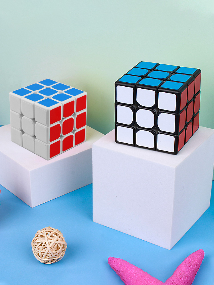 รูบิค Rubik 3x3  ช่วยพัฒนาความสามารถในการจดจำ พร้อมฝึกทักษะการวิเคราะห์ ฝึกสมาธิและความอดทน ประโยช์มากมายไม่ควรพลาด