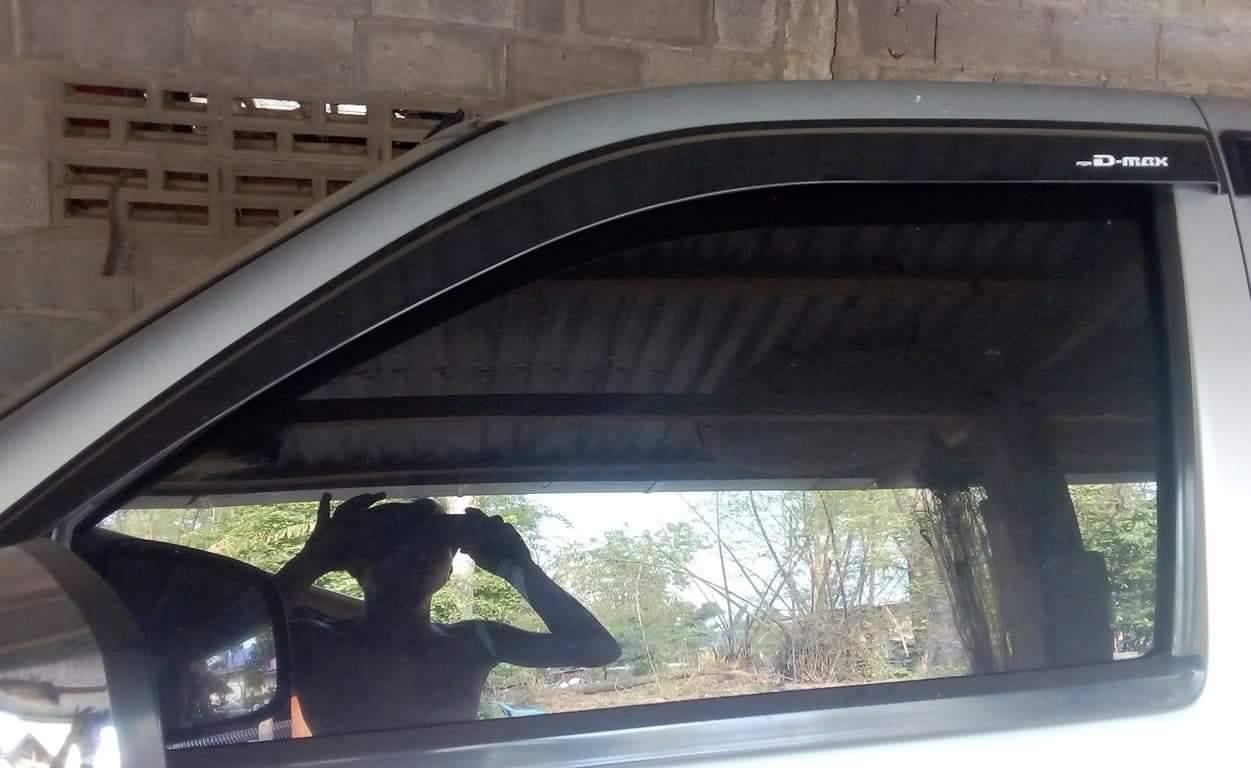 DOORS WINDOW VENT VISOR FOR ISUZU D-MAX 2007-2011