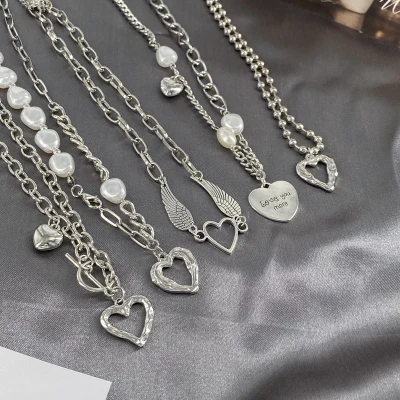 Kpop Vintage Baroque Pearl Choker Necklaces Heart Angel Pendant Clavicle Chain Short Necklace For Women Egirl Goth Punk Jewelry