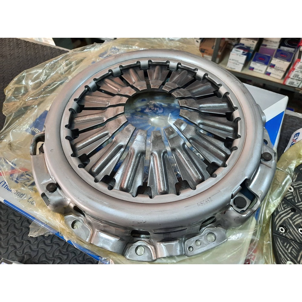 Clutch Exedy DK(THAI) ชุดยกคลัทซ์ จานกด + แผ่นคลัทซ์ + ลูกปืนคลัทซ์