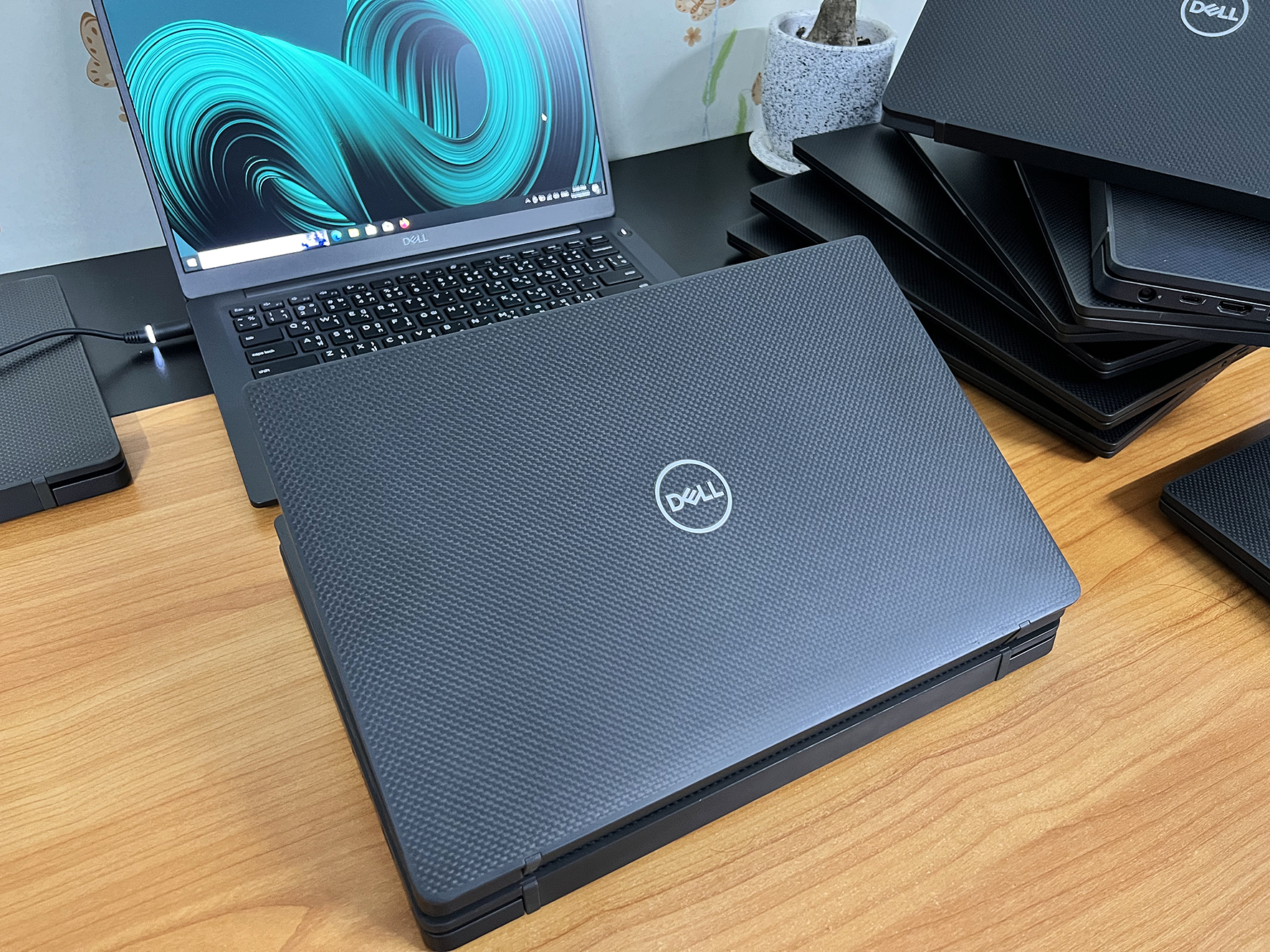 確認のため購入 Dell 7400 Corei5-8365U 16GB カーボンモデル uat-blog