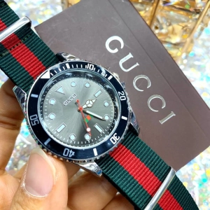 สินค้า นาฬิกาข้อมือgucci นาฬิกาสายผ้า - ขนาดหน้าปัด 38 mm สินค้ามีถ่าน ผ้าเช็ค ถุงผ้าแถมให้นะคะ