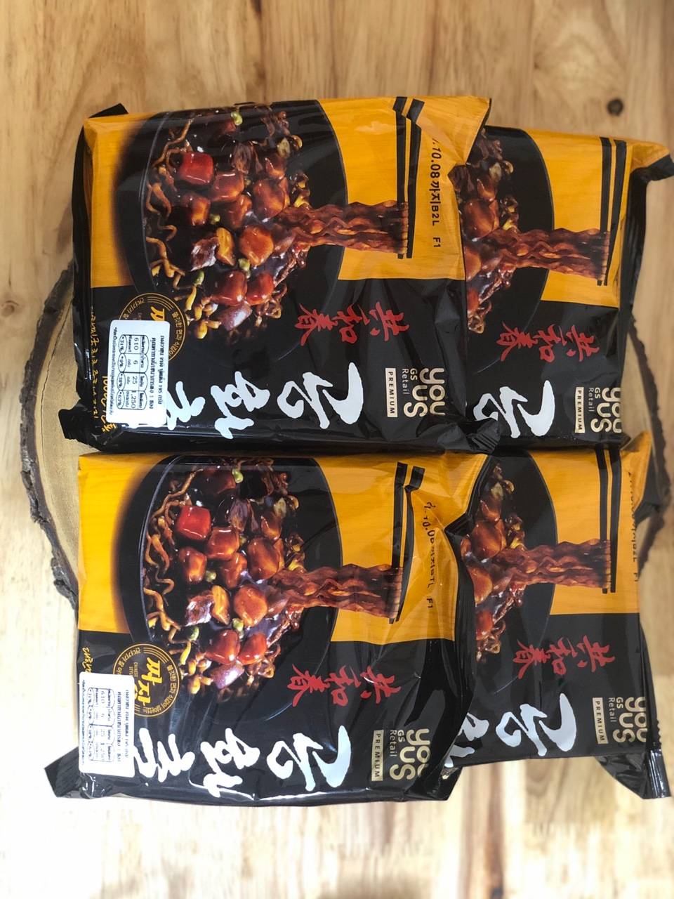 มาม่าเกาหลี กงฮวาชุน จาจัง นู้ดเดิ้ล  gonghwachun jajang noodle 195g. x 4 pcs  youus brand공화춘 짜장 멀티