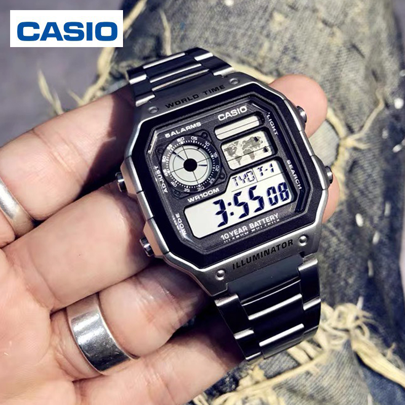 Casio แบตเตอรี่ สองสี 【แพ็คเกจที่สมบูรณ์】10 ปี World Time นาฬิกาข้อมือ สายเรซิน รุ่น AE-1200WH ของแท้ ประกัน