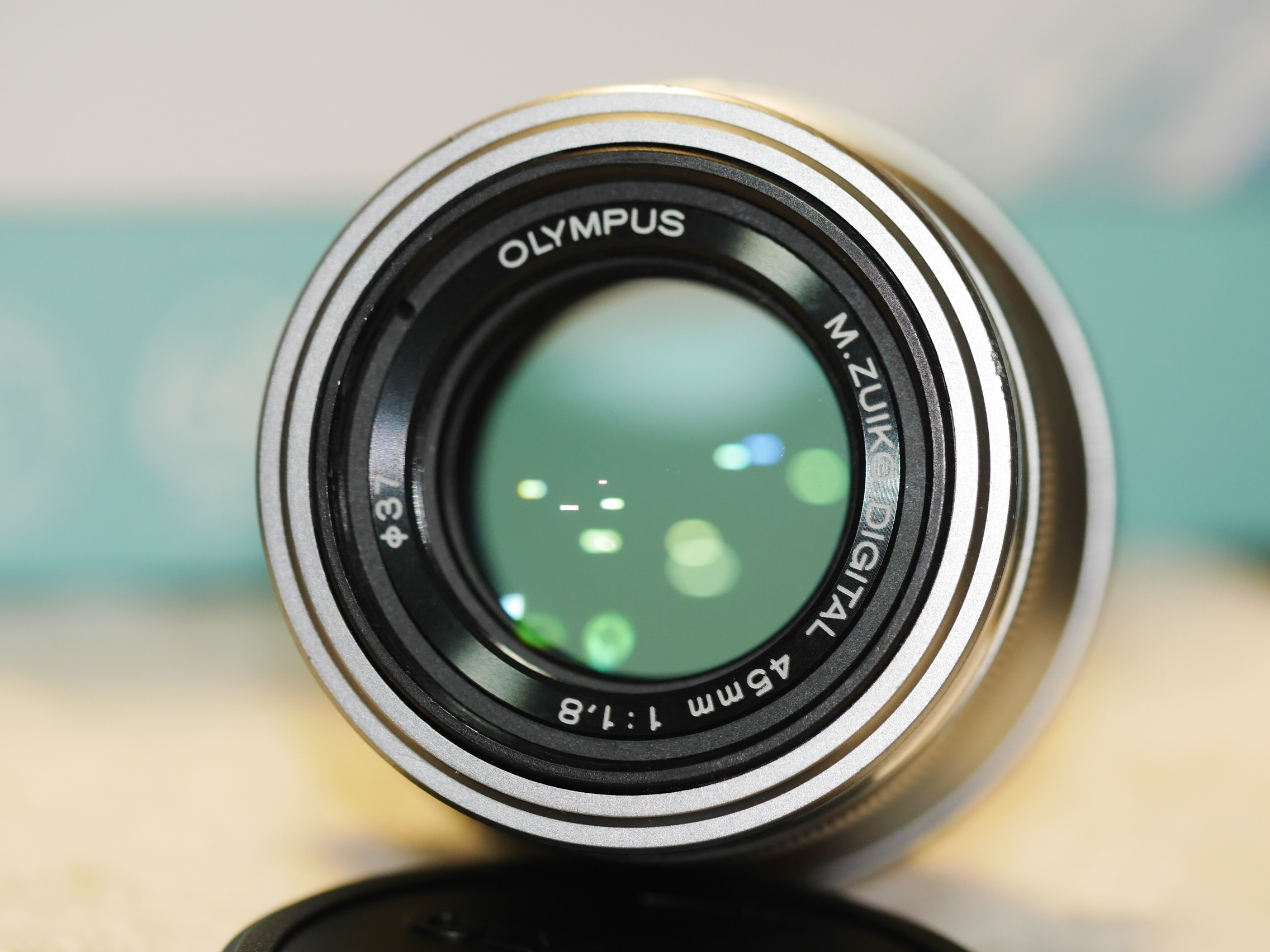 Olympus M.Zuiko 45mm F1.8 Portrait lens, Panasonic, 45 mm f1/8