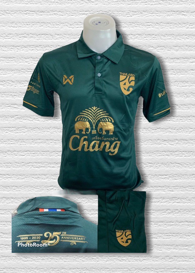 ชุดกีฬาฟุตบอล สโมสรลายทีมชาติไทย ช้างศึก 25 ปี เสื้อพร้อมกางเกง สีเขียว