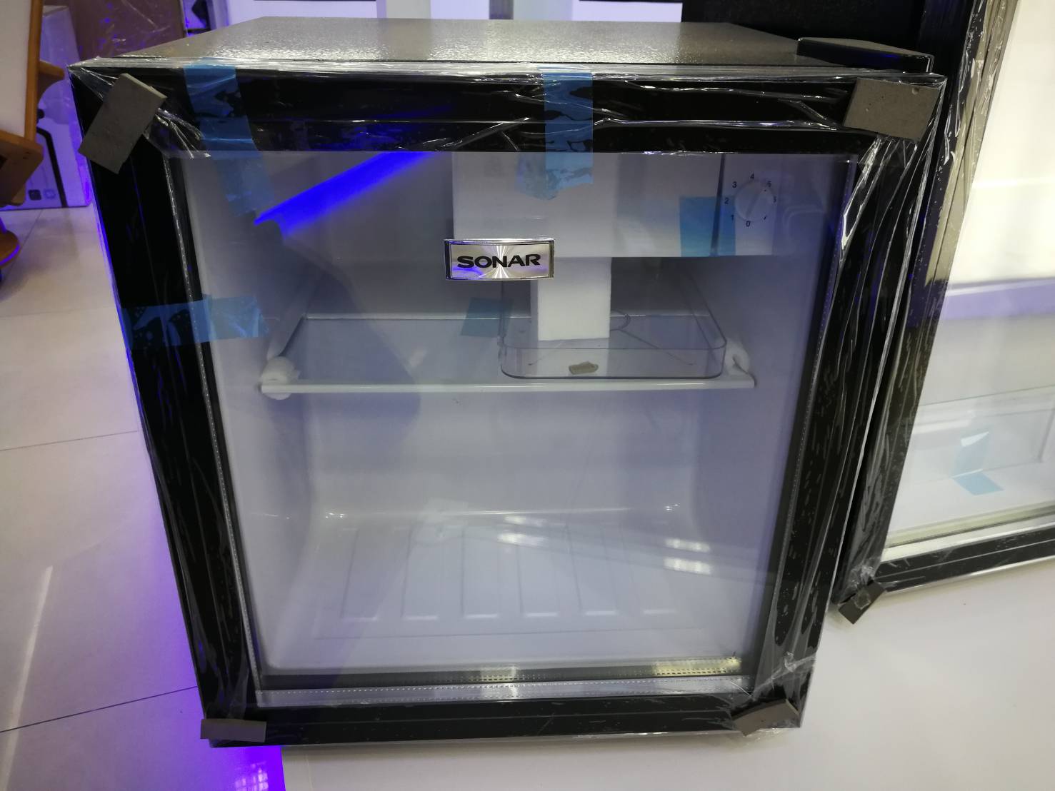 Sonar ตู้เย็น ตู้เย็นมินิบาร์หน้ากระจก2ชั้น 50 ลิตร 1.8 คิว รุ่น RS-A50N(G) รับประกัน 1ปี Sonar ตู้เย็น ตู้เย็นมินิบาร์หน้ากระจก2ชั้น 50 ลิตร 1.8 คิว รุ่น RS-A50N(G) รับประกัน 1ปี