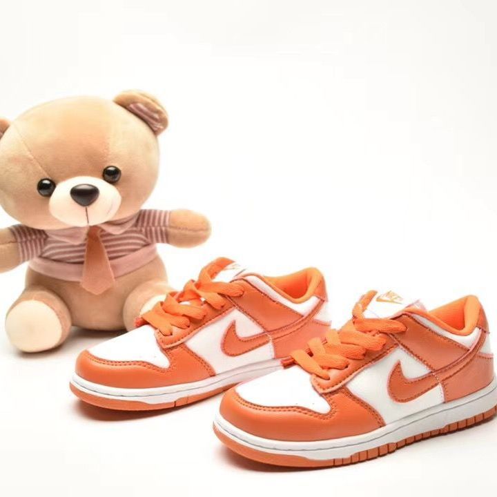 NikeDUNK SBรองเท้าเด็กสามหมีชื่อทารกเด็กเชื่อมโยงเด็กเงาสีเทาภาพความร้อนรองเท้ากีฬา