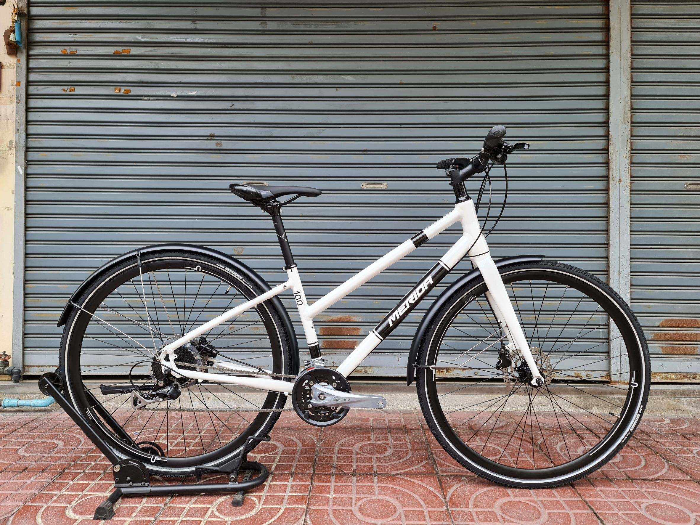 Merida crossway urban 100 hot sale 2018